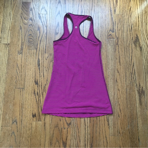 Lululemon Cool Racerback Hyperlight/Raspberry Glo light. Size 4 - Picture 3 of 6